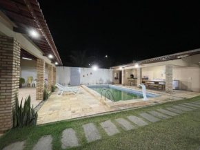 Casa em Águas Belas/ Caponga